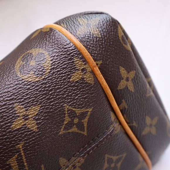 ☆SOLD☆ Louis Vuitton Monogram Totally PM Handbag - Picture 8 of 14